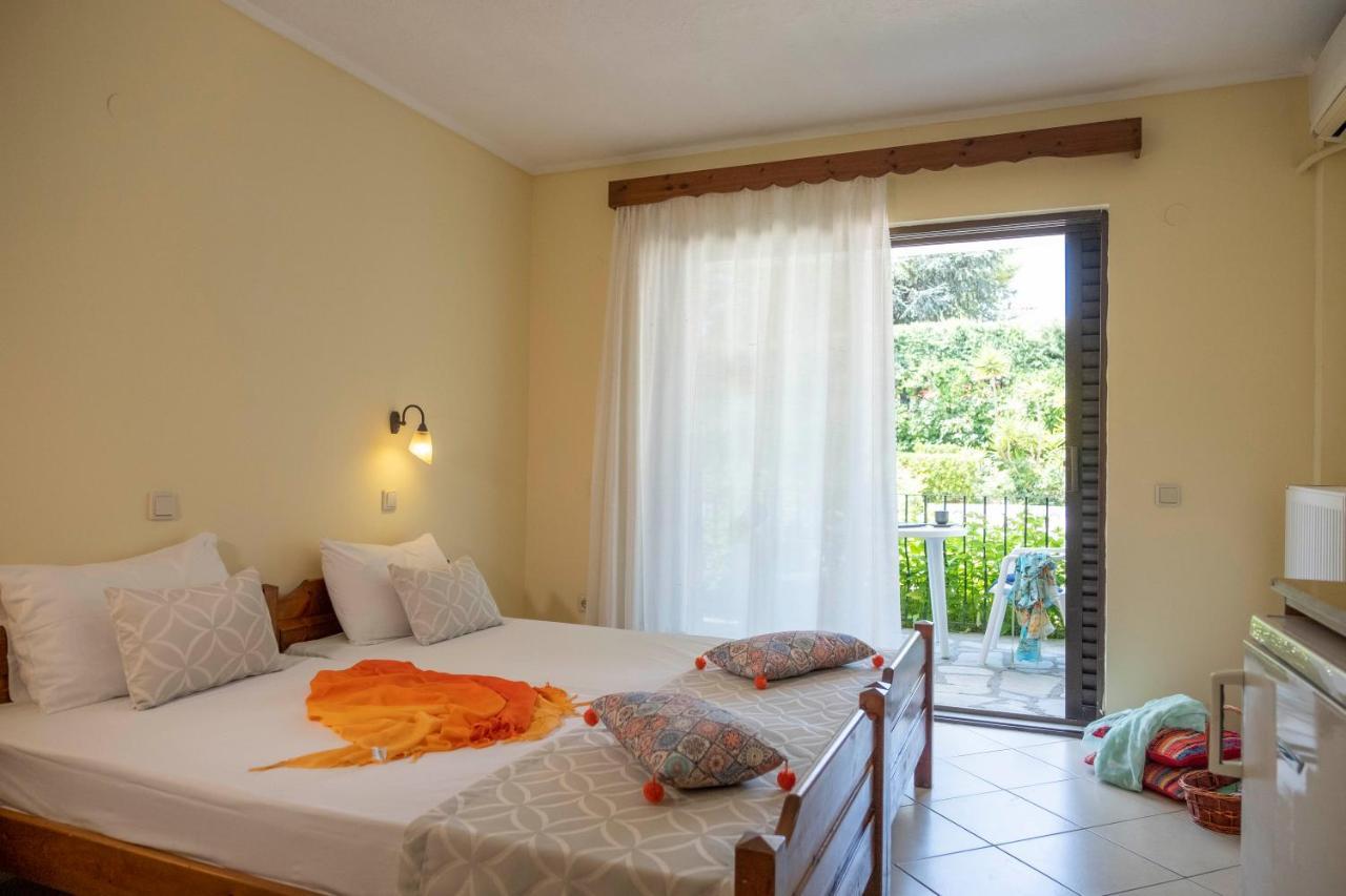 Aristides Hotel Fourka Exterior foto