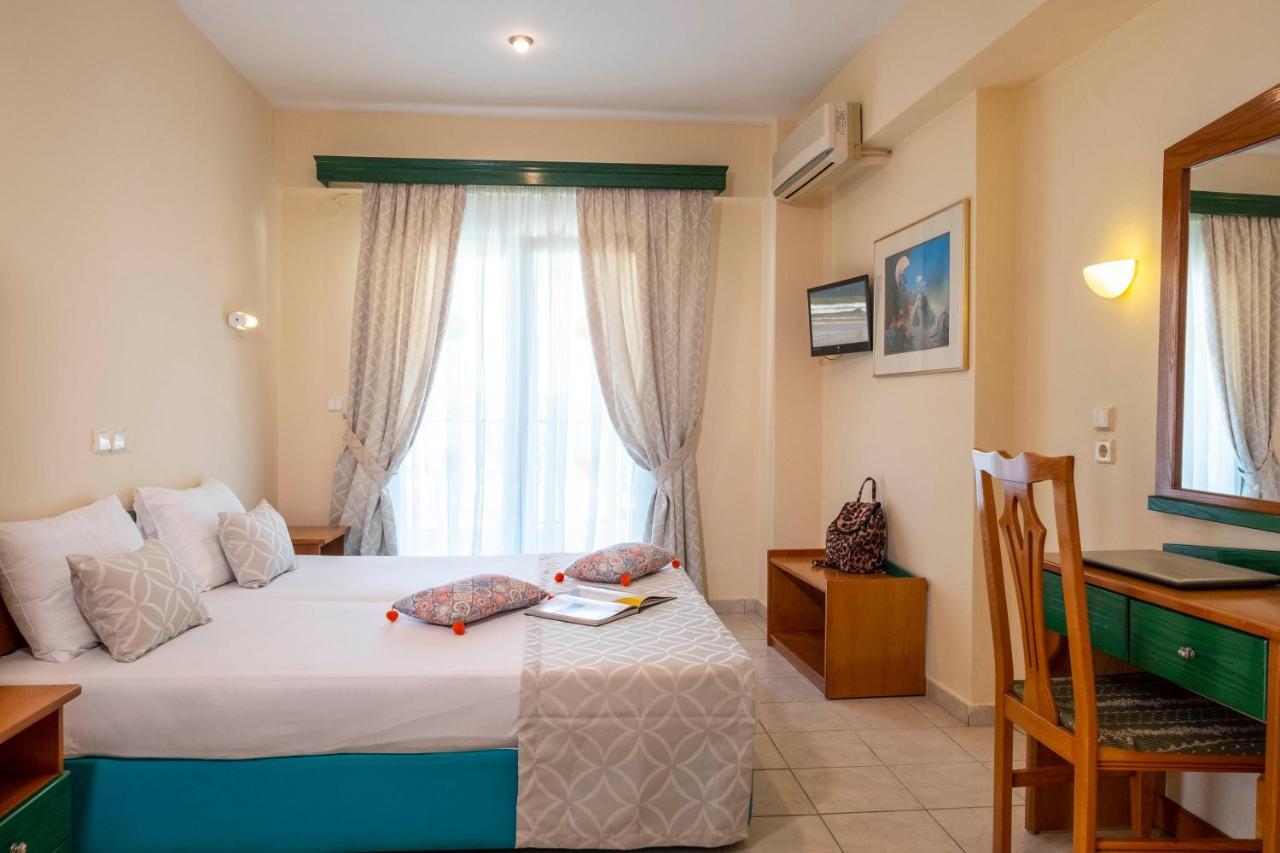 Aristides Hotel Fourka Exterior foto