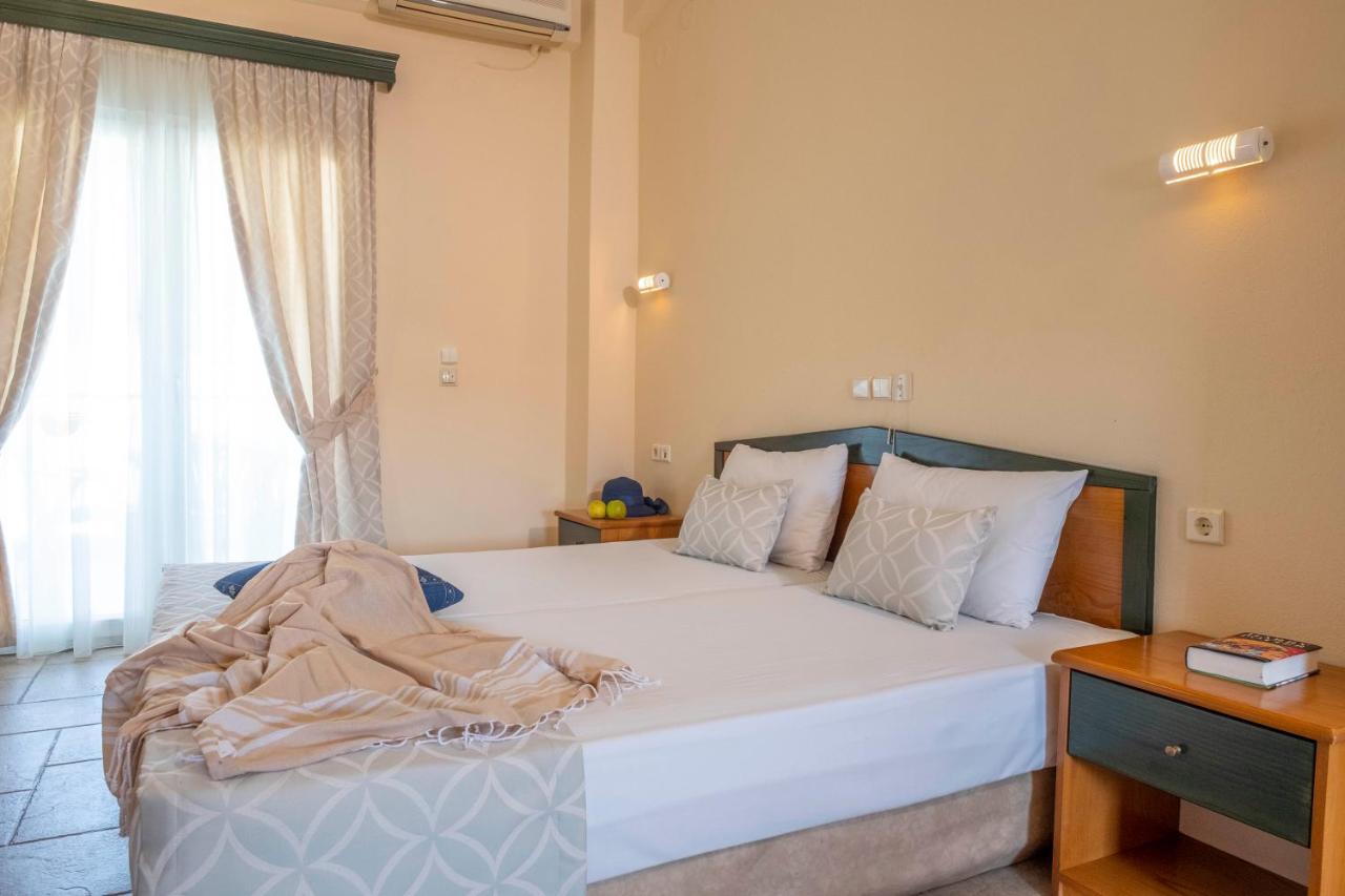 Aristides Hotel Fourka Exterior foto